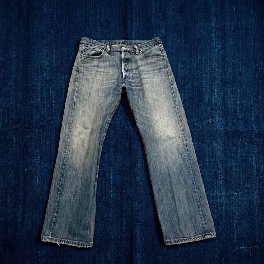 Levi's 501 Original Fit Jeans Men 34x29 Medium Wash Button Fly Frayed Hems